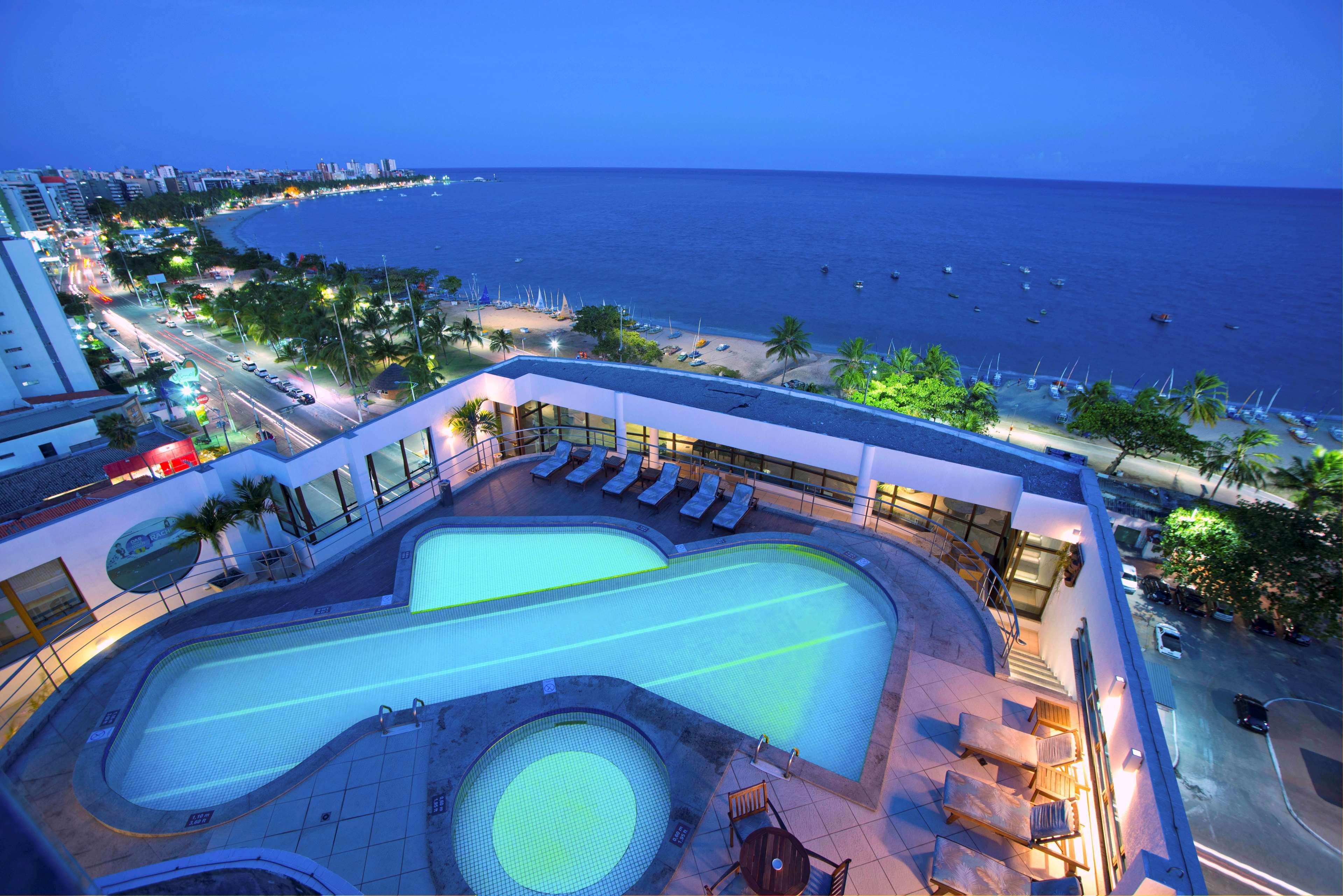 Best Western Premier Maceio Εξωτερικό φωτογραφία The pool at the hotel